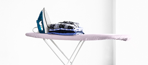 Gdzie trzymać deskę do prasowania w małym mieszkaniu?